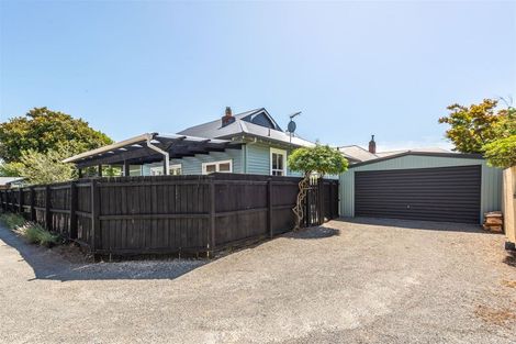 Photo of property in 2/128 Weston Road, St Albans, Christchurch, 8052