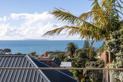 Photo of property in 2a Hauraki Road, Hauraki, Auckland, 0622