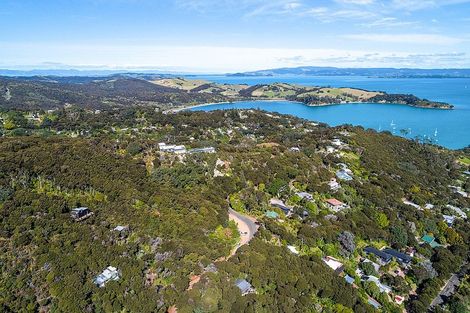 Photo of property in 27 Okoka Road, Omiha, Waiheke Island, 1081