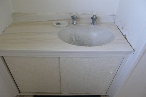 Photo of property in 1/42 Simkin Avenue, St Johns, Auckland, 1072