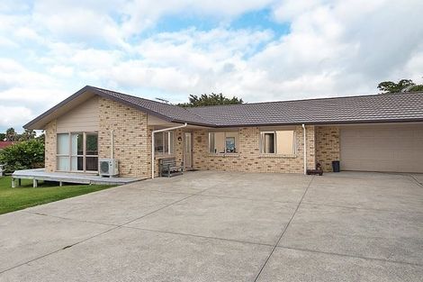 Photo of property in 18 Ernest Shackleton Place, Waiuku, 2123