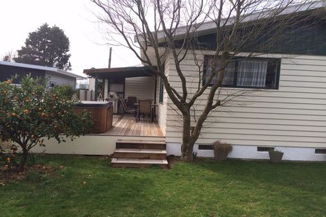 Photo of property in 33 Brooklyn Road, Carterton, 5713