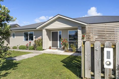 Photo of property in 4 Te Wiremu Lane, Otaki, 5512