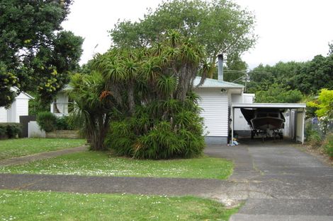 Photo of property in 36 House Avenue, Mangere Bridge, Auckland, 2022