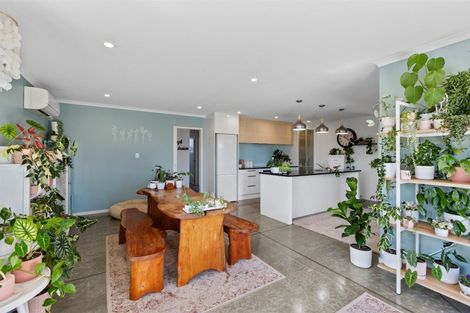 Photo of property in 14 Tangaroa Street, Waitara, 4320