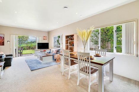 Photo of property in 12 Mulvaney Crescent, Henderson, Auckland, 0612