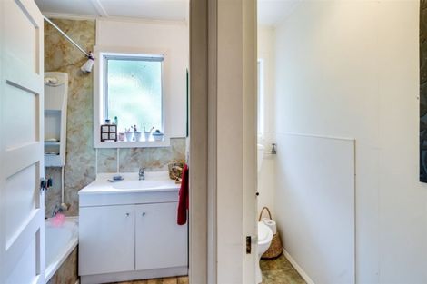 Photo of property in 1400 Taihape Road, Sherenden, Hastings, 4179