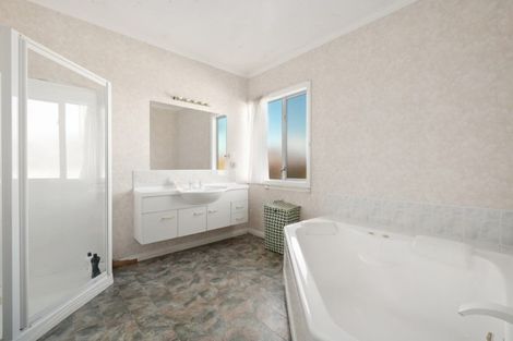 Photo of property in 11 Hillview Place, Wanaka, 9305