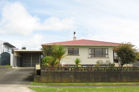 Photo of property in 26 Maire Street, Inglewood, 4330