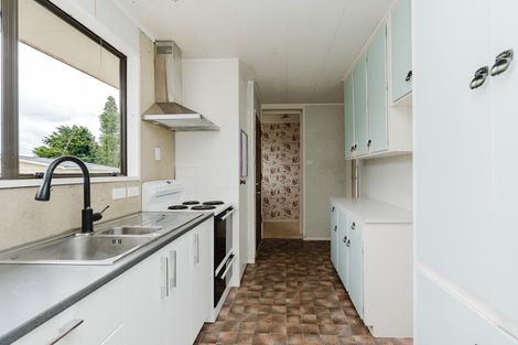 Photo of property in 16 Cowley Drive, Temple View, Hamilton, 3218