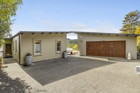 Photo of property in 26 Whakamoenga Point, Acacia Bay, Taupo, 3385