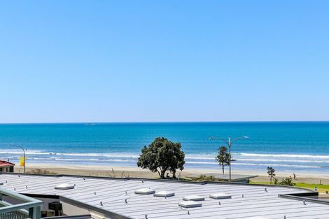 Photo of property in Beachpoint Apartments, 2/5 West End Road, Ohope, 3121