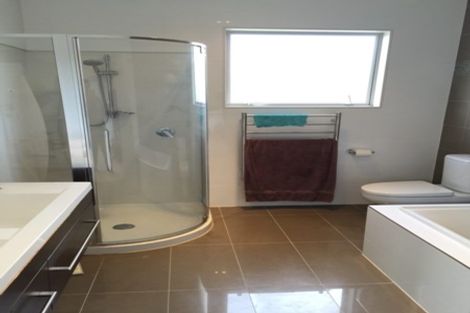 Photo of property in 10 Travis View Drive, Fairview Heights, Auckland, 0632