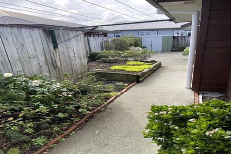 Photo of property in 1/14 Vincent Street, Waterloo, Lower Hutt, 5011