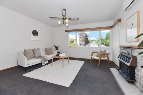 Photo of property in 23 Hereford Street, Te Atatu Peninsula, Auckland, 0610