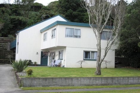 Photo of property in 19 Ambury Place, Merrilands, New Plymouth, 4312