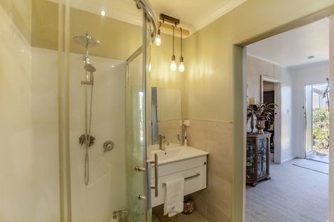 Photo of property in 10 Mackie Street, Waipukurau, 4200