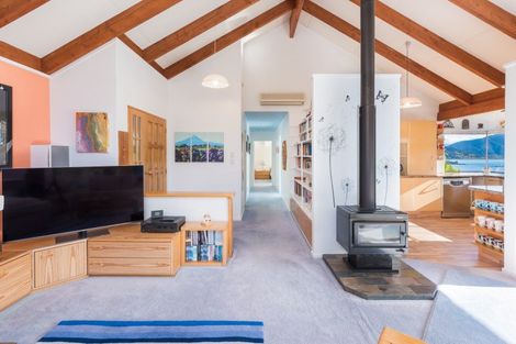 Photo of property in 259 Queen Charlotte Drive, Havelock, Picton, 7281