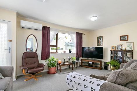 Photo of property in 19b Newburn Grove, Wainuiomata, Lower Hutt, 5014