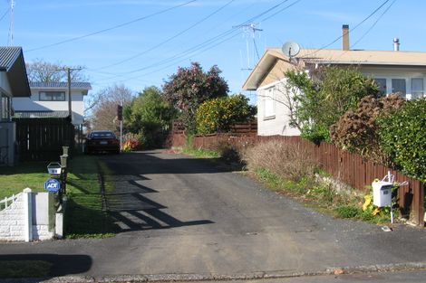 Photo of property in 11 Manapouri Place, Glenview, Hamilton, 3206