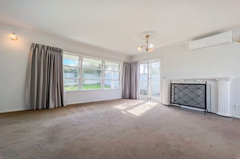 Photo of property in 1/36 Gordon Avenue, Milford, Auckland, 0620