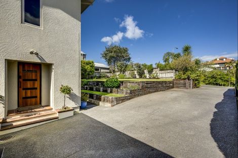 Photo of property in 8 Lambton Road, Hospital Hill, Napier, 4110