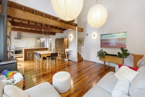 Photo of property in 221 Titirangi Road, Titirangi, Auckland, 0604