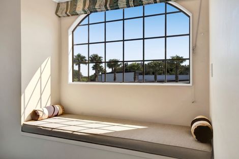 Photo of property in 102 Branch Road, Highlands Park, New Plymouth, 4312