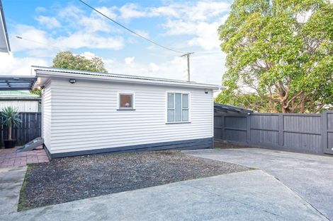 Photo of property in 130 Triangle Road, Massey, Auckland, 0614
