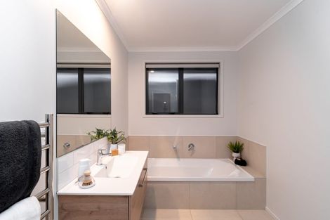 Photo of property in 38 Hills View Drive, Papamoa, 3118