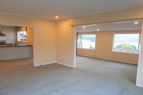 Photo of property in 30 Inlet View, Titahi Bay, Porirua, 5022