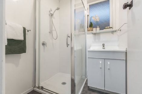 Photo of property in 11a Gemini Place, Beach Haven, Auckland, 0626