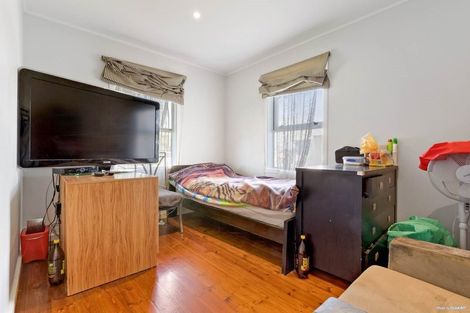 Photo of property in 22 Torino Street, Point England, Auckland, 1072
