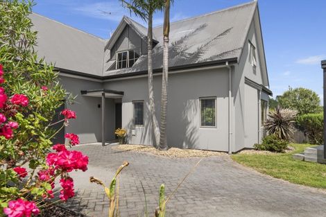 Photo of property in 27 Solander Drive, Welcome Bay, Tauranga, 3112