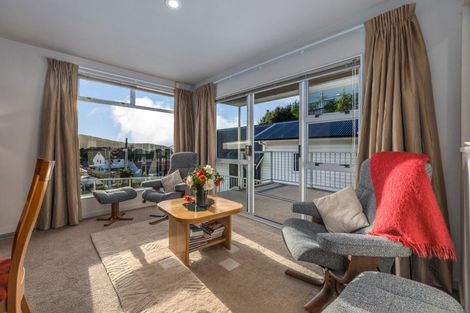 Photo of property in 32 Paremata Crescent, Paremata, Porirua, 5024