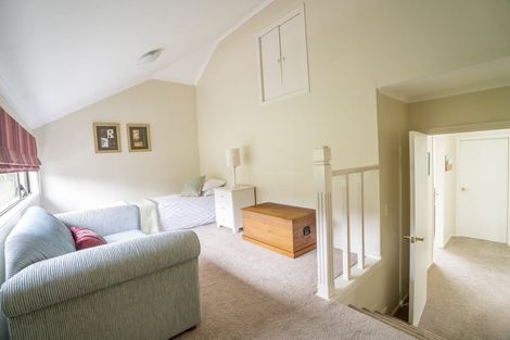 Photo of property in 6 Burbank Crescent, Churton Park, Wellington, 6037