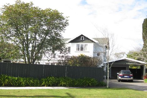 Photo of property in 18 Shortland Street, Lower Vogeltown, New Plymouth, 4310
