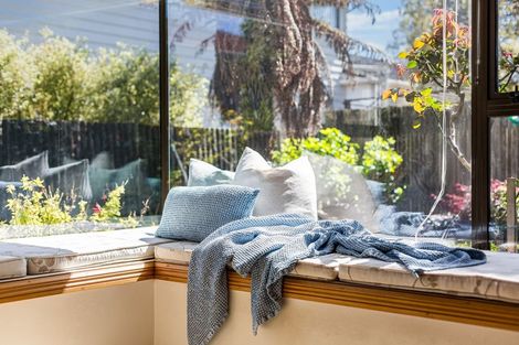 Photo of property in 2/54 Queens Grove, Hutt Central, Lower Hutt, 5010