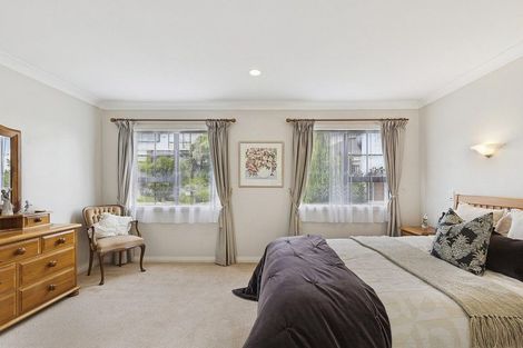 Photo of property in 10 Joseph Banks Drive, Whitby, Porirua, 5024