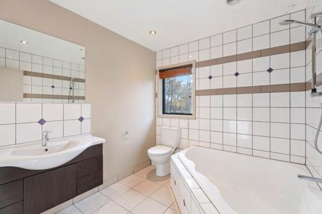 Photo of property in 60 Mount Iron Drive, Wanaka, 9305