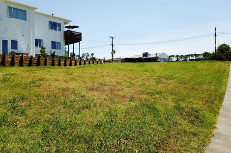 Photo of property in 3 Milky Way, Langs Beach, 0582