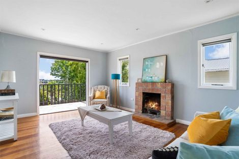 Photo of property in 1/40 Carlisle Road, Browns Bay, Auckland, 0630