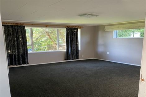 Photo of property in 10 Everglade Drive, Goodwood Heights, Auckland, 2105