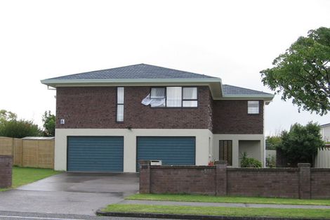 Photo of property in 35 Prince Regent Drive, Half Moon Bay, Auckland, 2012
