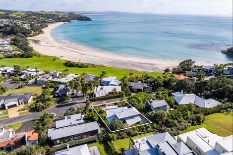 Photo of property in 12 Highland Lass Place, Langs Beach, Waipu, 0582