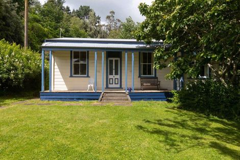 Photo of property in 15 Awahou South Road, Ashhurst, 4884