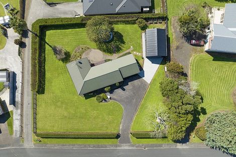 Photo of property in 7 Bayview Drive, Waiuku, 2123