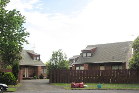 Photo of property in 1/28 Ross Martin Court, Conifer Grove, Takanini, 2112