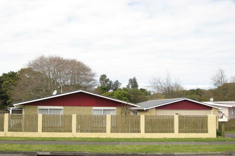 Photo of property in 18 Camellia Avenue, Bell Block, New Plymouth, 4312