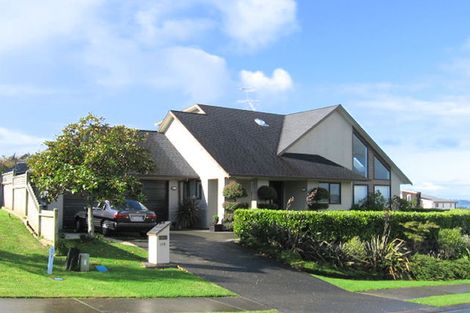 Photo of property in 119 Grovenor Drive, Orewa, 0931